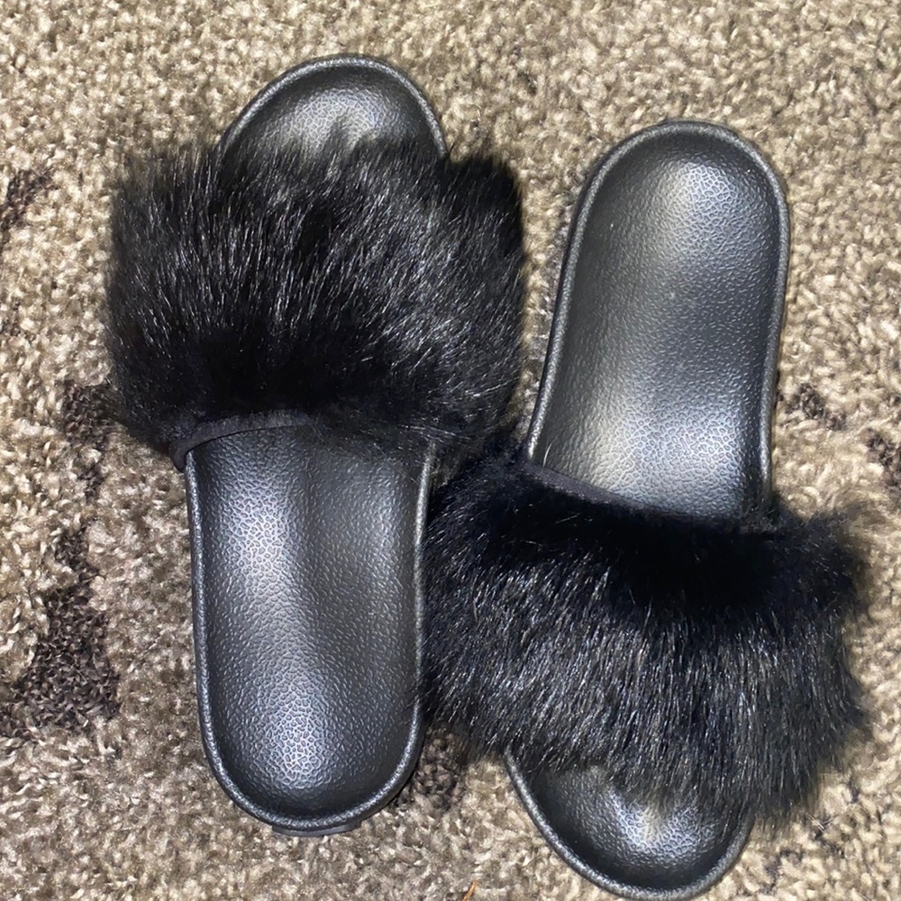 UGG Slides